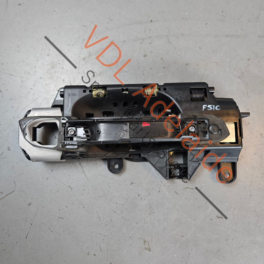 8W0837812A 8W0837206B   Audi A4 A5 A7 Door Handle Mounting Bar Assembly Right Driver 8W0837812A 8W0837206B