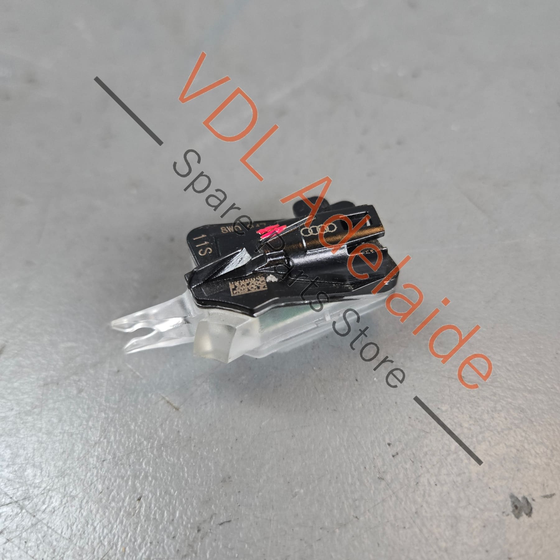 8W0947134    Audi A4 A5 A7 Right Exterior Door Handle Peripheral Puddle Courtesy Light 8W0947134