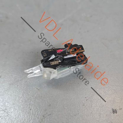 8W0947134    Audi A4 A5 A7 Right Exterior Door Handle Peripheral Puddle Courtesy Light 8W0947134