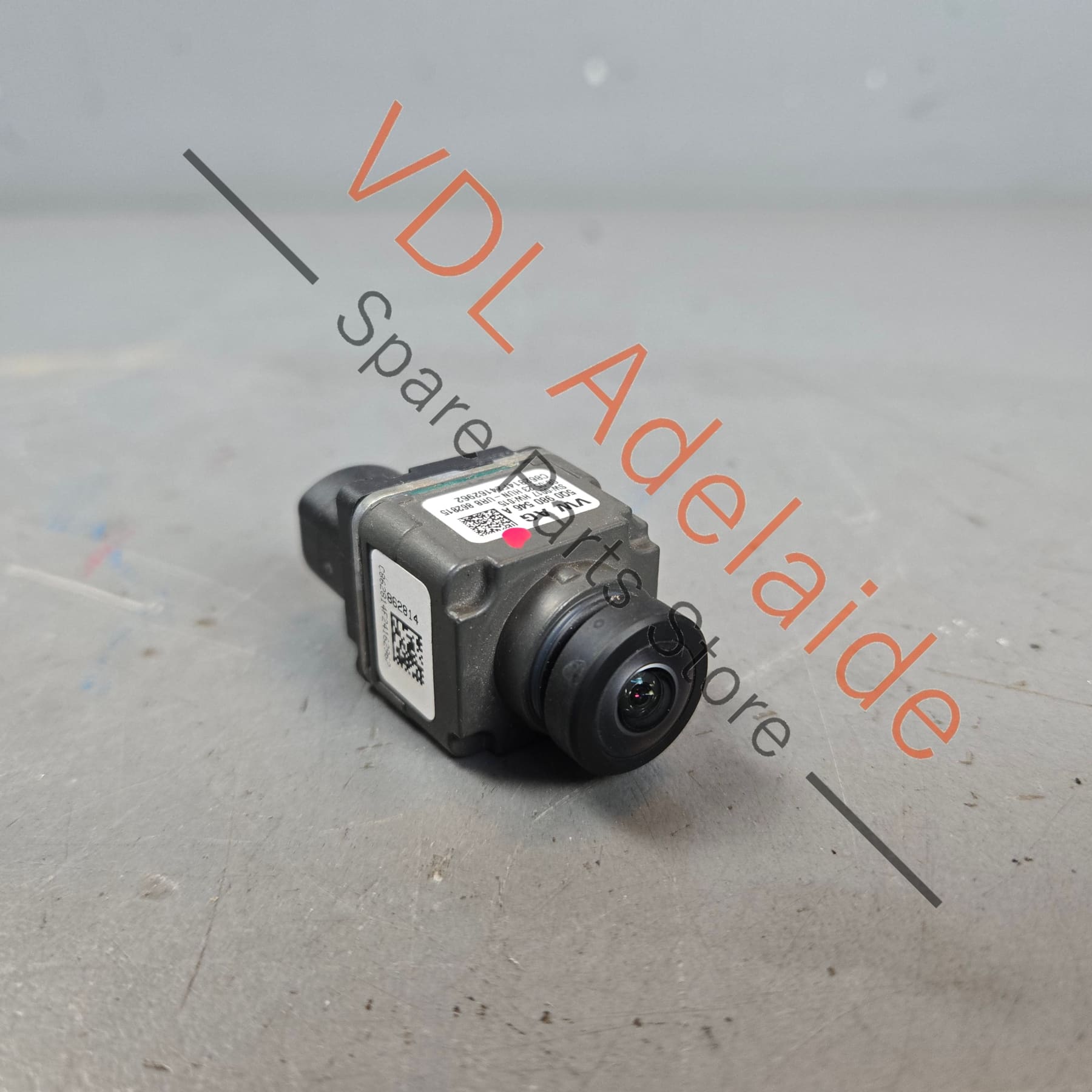 5Q0980546A    Audi Porsche VW Parking Camera 5Q0980546A As-New Suit front side or rear
