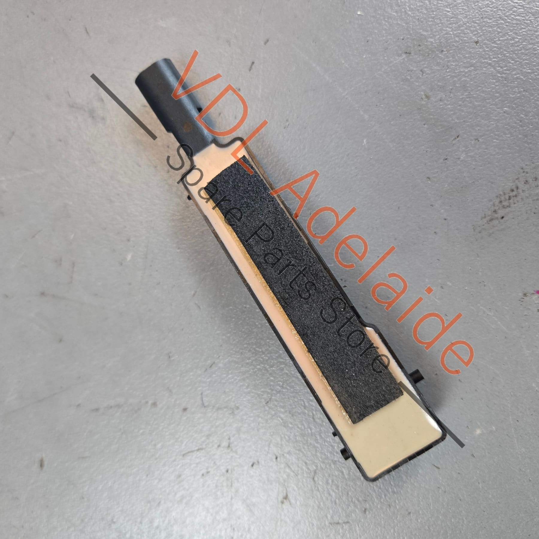 8W0927753    Audi A4 A5 Q5 Door Handle Sensor for Keyless Entry Left 8W0927753