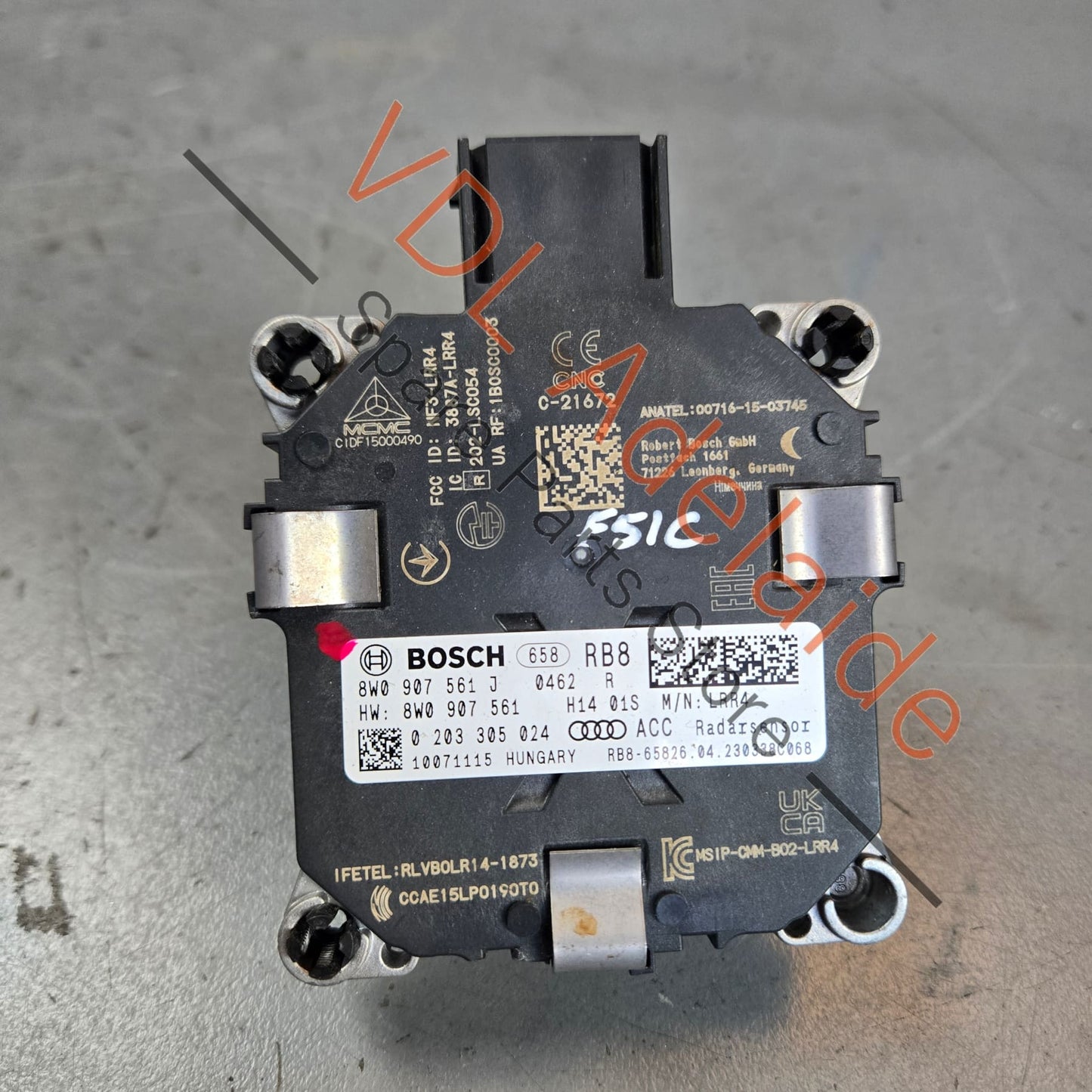 8W0907561J    Audi A4 A5 S5 RS4 RS5 F5 B9 Front Right Side Distance Control Radar for Cruise Control Master 8W0907561J