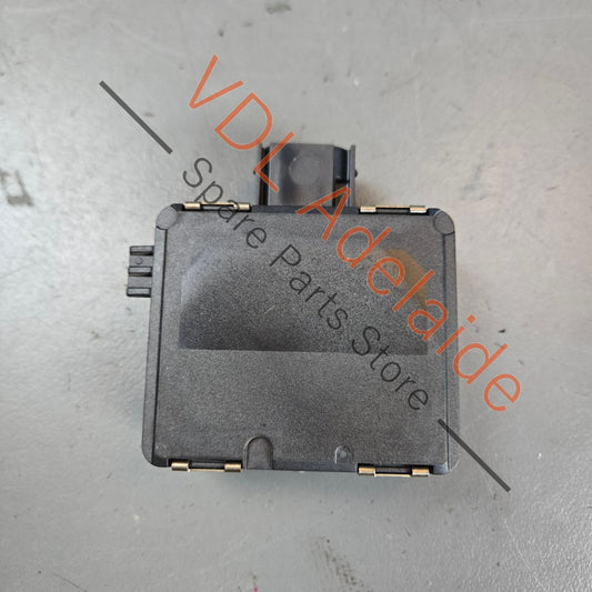 4M0907566G    Audi A5 S5 RS5 B9 Rear Blind Spot Radar Sensor Lane Assist Master Right 4M0907566G