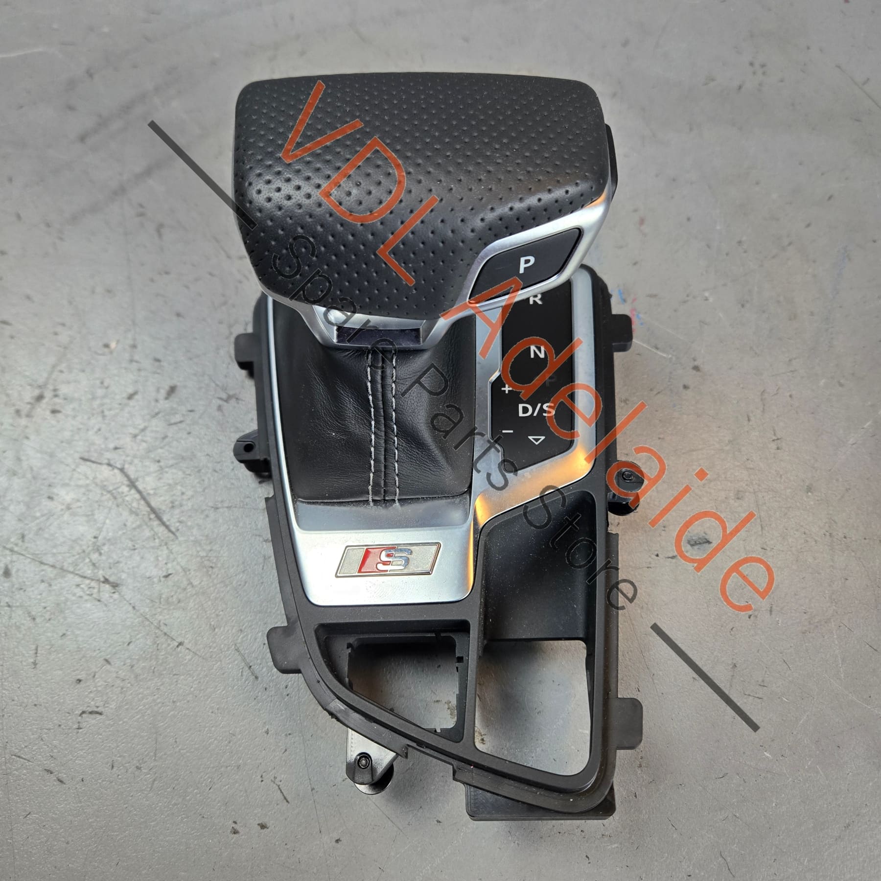 4M2713139G59V 8W2713041P   Audi S4 S5 Sport Gear Shifter Lever Handle 8W2713041P 4M2713139G 59V