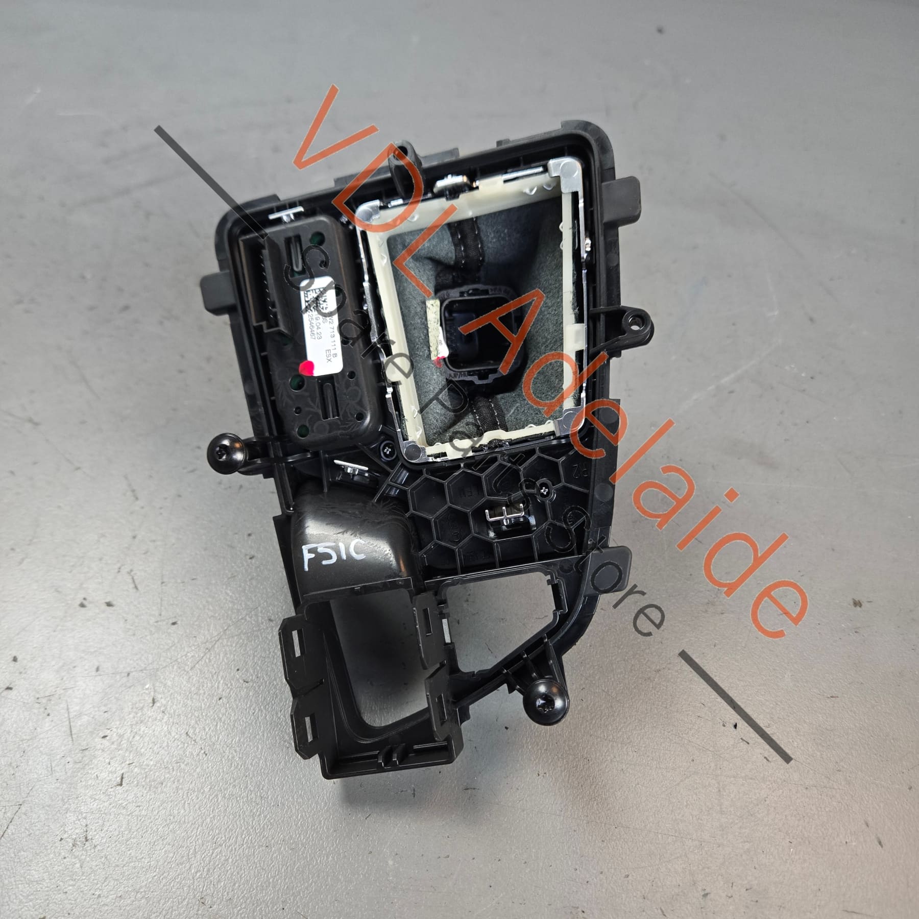 4M2713139G59V 8W2713041P   Audi S4 S5 Sport Gear Shifter Lever Handle 8W2713041P 4M2713139G 59V