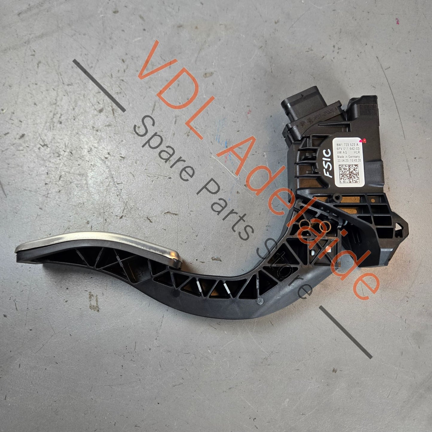 8W1723523A    Audi A4 A5 S4 S5 RS4 RS5 B9 Accelerator Pedal Throttle for RHD models 8W1723523A