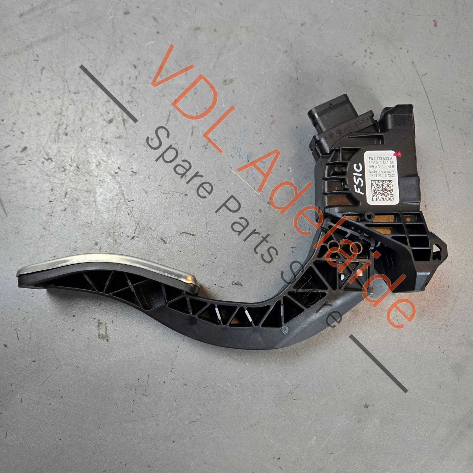 8W1723523A    Audi A4 A5 S4 S5 RS4 RS5 B9 Accelerator Pedal Throttle for RHD models 8W1723523A