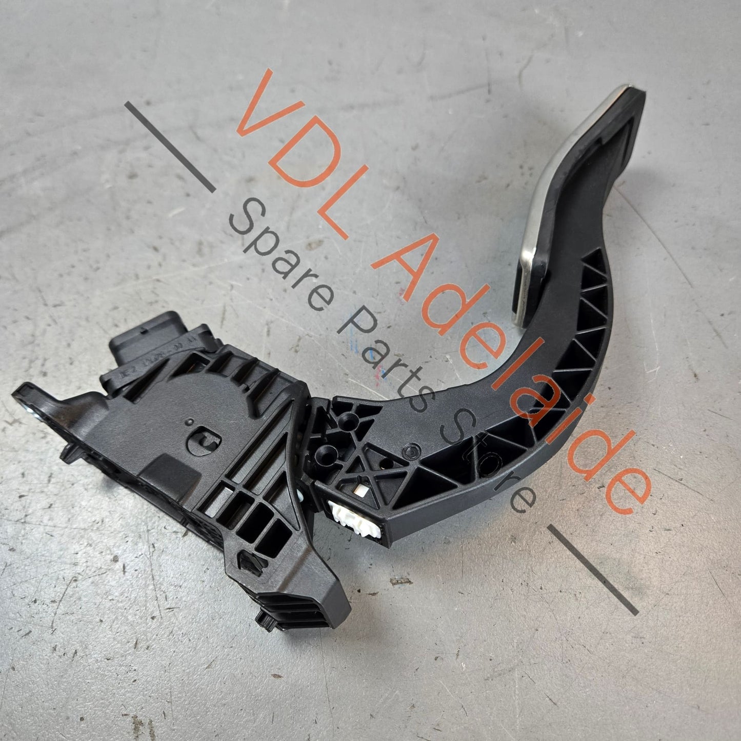 8W1723523A    Audi A4 A5 S4 S5 RS4 RS5 B9 Accelerator Pedal Throttle for RHD models 8W1723523A