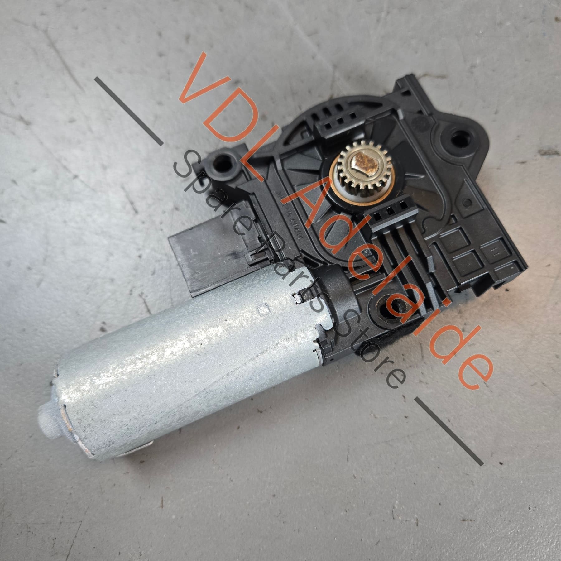4M0959591B    Audi RS5 F5 B9 Sliding Roof Sunroof Motor 4M0959591B