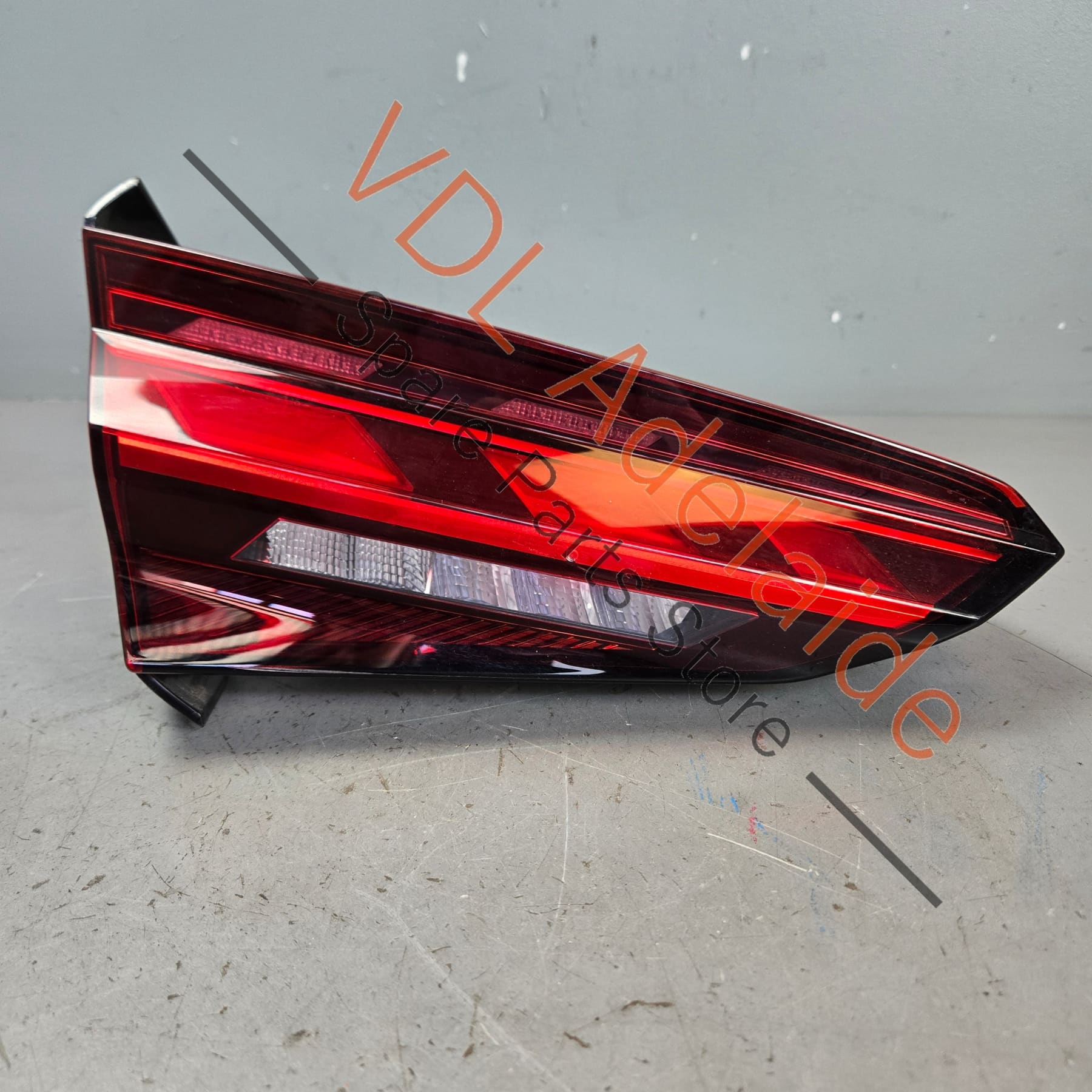 8W6945093AA    Audi A5 S5 B9 F5 Rear Left LED Matrix Tail Light Inner 8W6945093AA