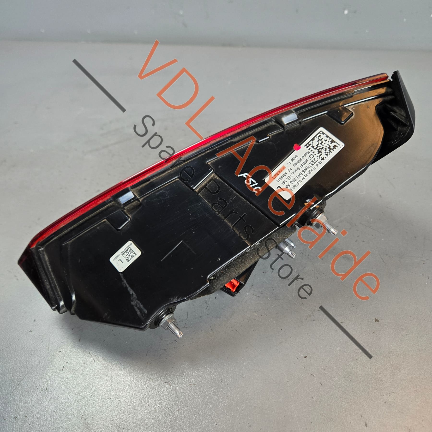 8W6945093AA    Audi A5 S5 B9 F5 Rear Left LED Matrix Tail Light Inner 8W6945093AA