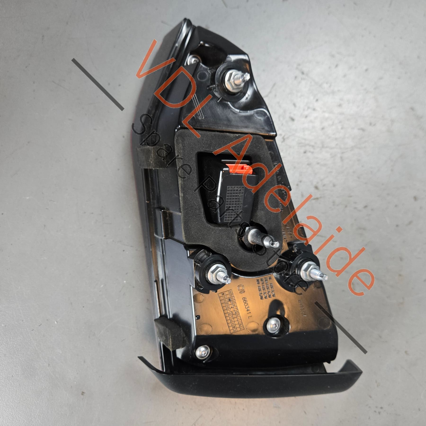 8W6945093AA    Audi A5 S5 B9 F5 Rear Left LED Matrix Tail Light Inner 8W6945093AA