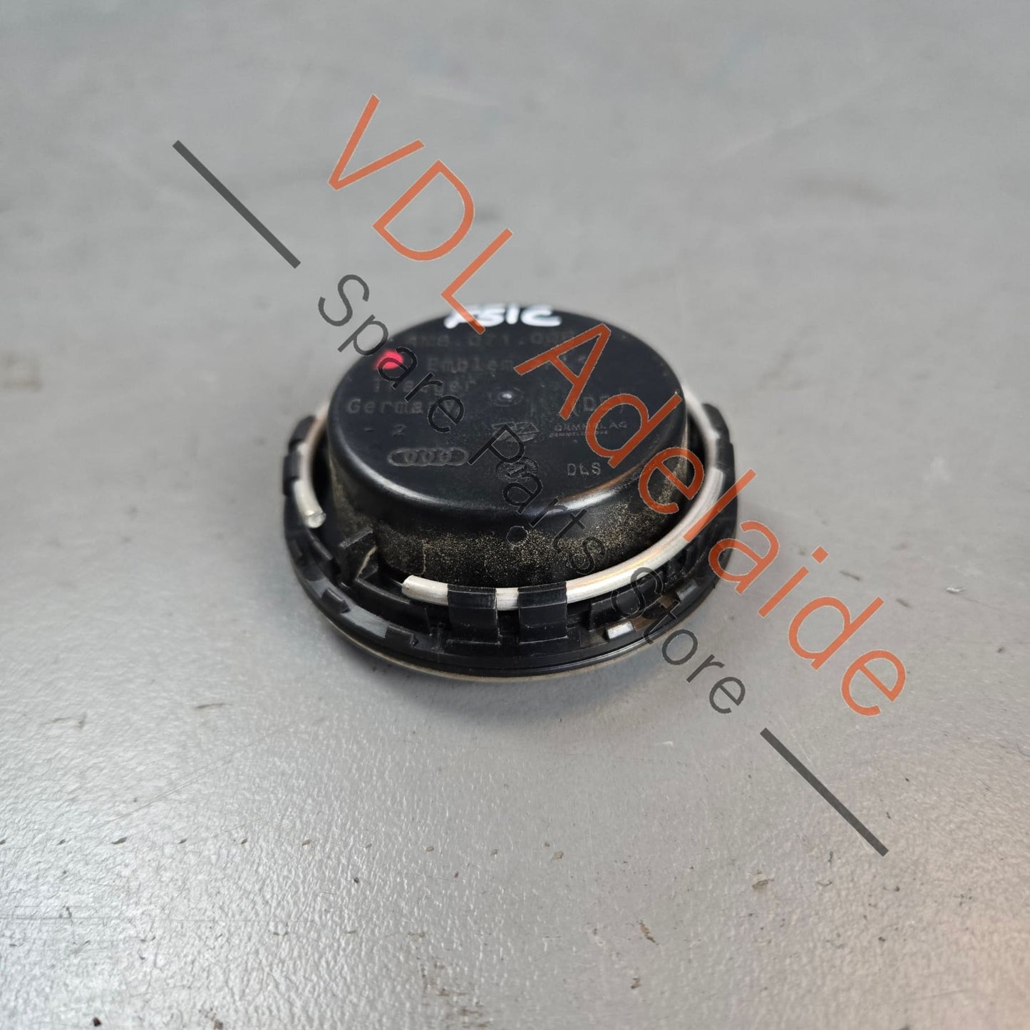 4M8071006 4M8071006A   4x Genuine Audi Dynamic Floating Center Caps "Audi Rings" 4M8071006A self levelling "spinners" 66mm
