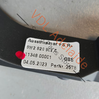 8W2820902C 8W2820902CEAX   Audi A4 A5 B9 RHS Right Dashboard Air Vent for Air Conditioning 8W0820902C