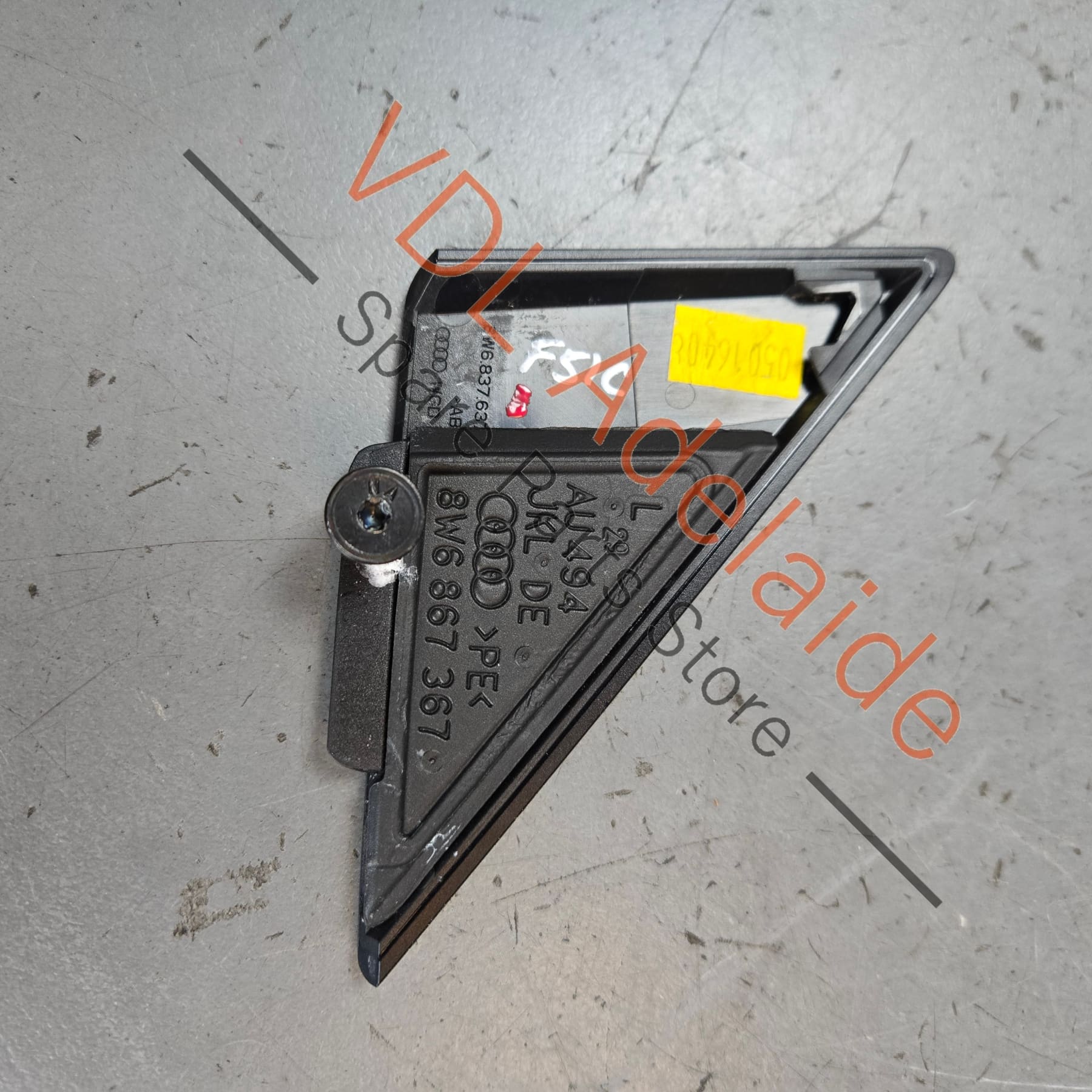 8W6837637    Audi A5 S5 RS5 Front Left Door Gloss Black Corner Trim Moulding 8W6837637A