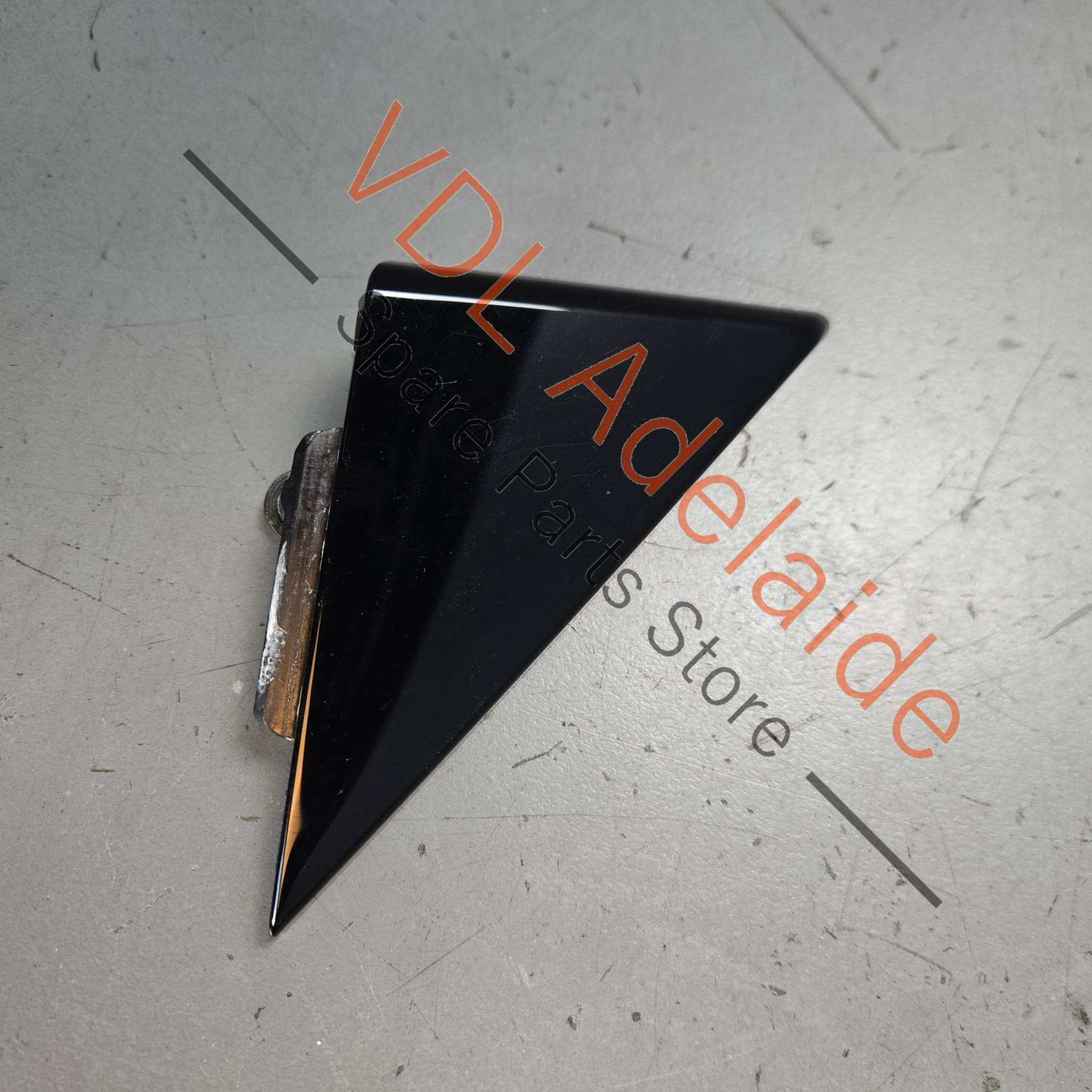 8W6837638A    Audi A5 S5 RS5 Front Right Door Gloss Black Corner Trim Moulding 8W6837638A