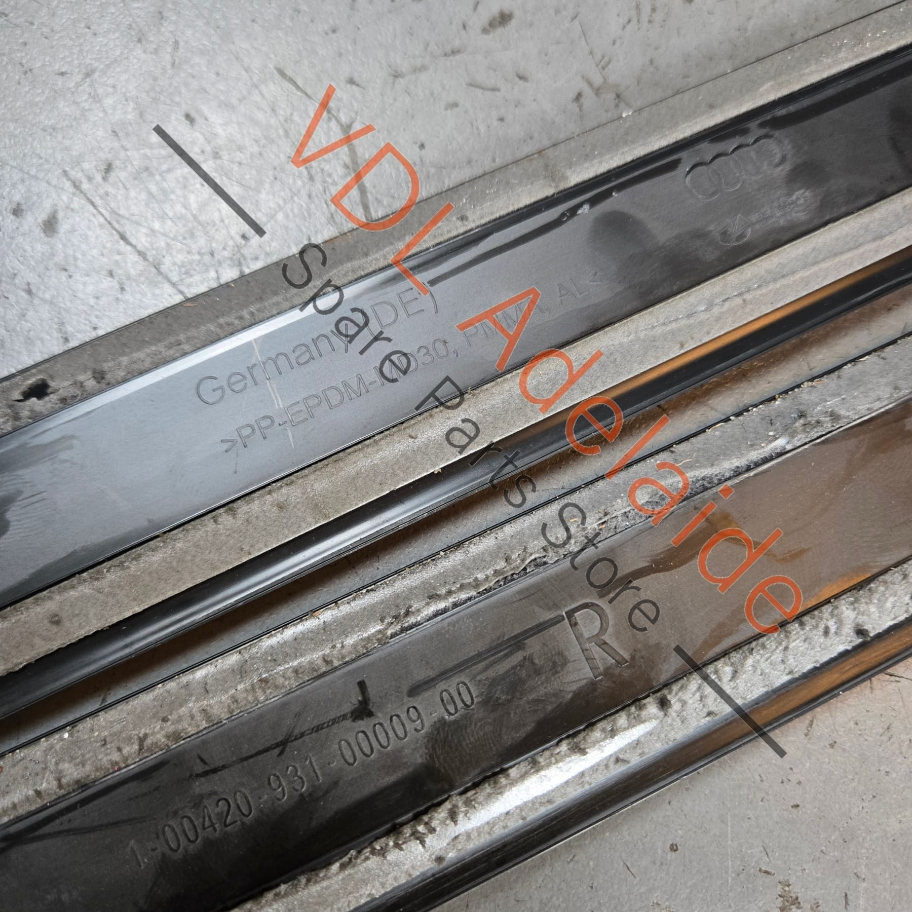 8W6947417A    Audi Sport S5 B9 Illuminated Door Entry Sill Trim Cover Set Pair 8W6947417A