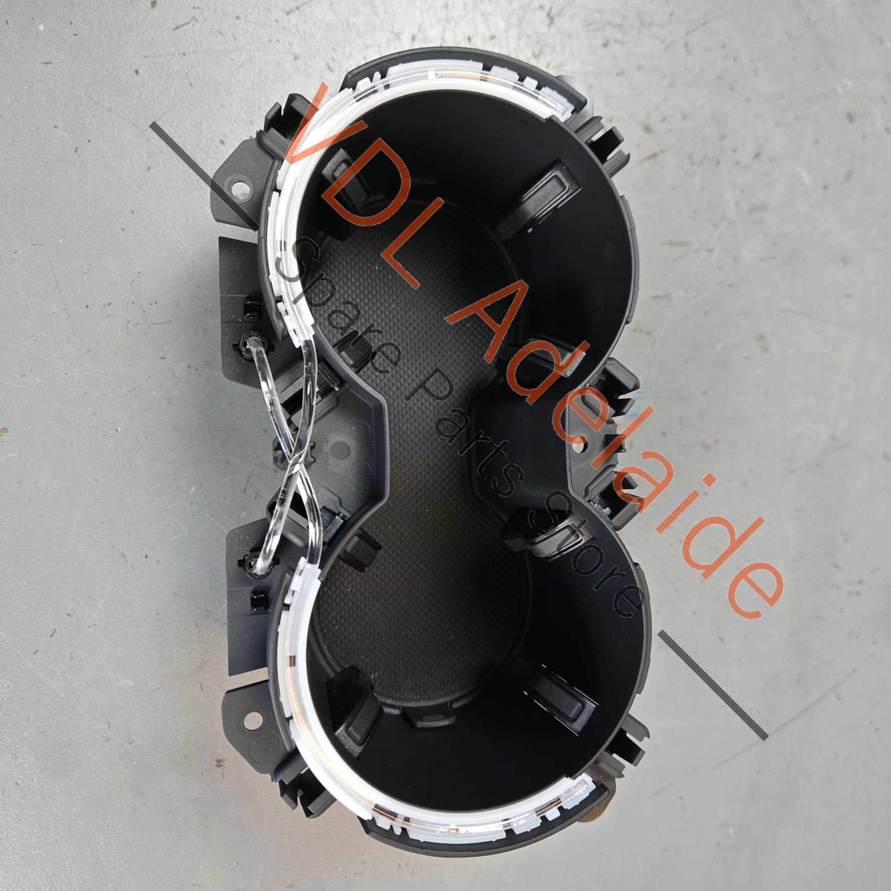 8W0862533F    Audi A4 A5 Q5 Centre Console Drinks Holder 8W0862533F