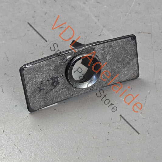 8W6807130C    Audi A5 S5 Parking Sensor Retaining Bracket 8W6807130C Right