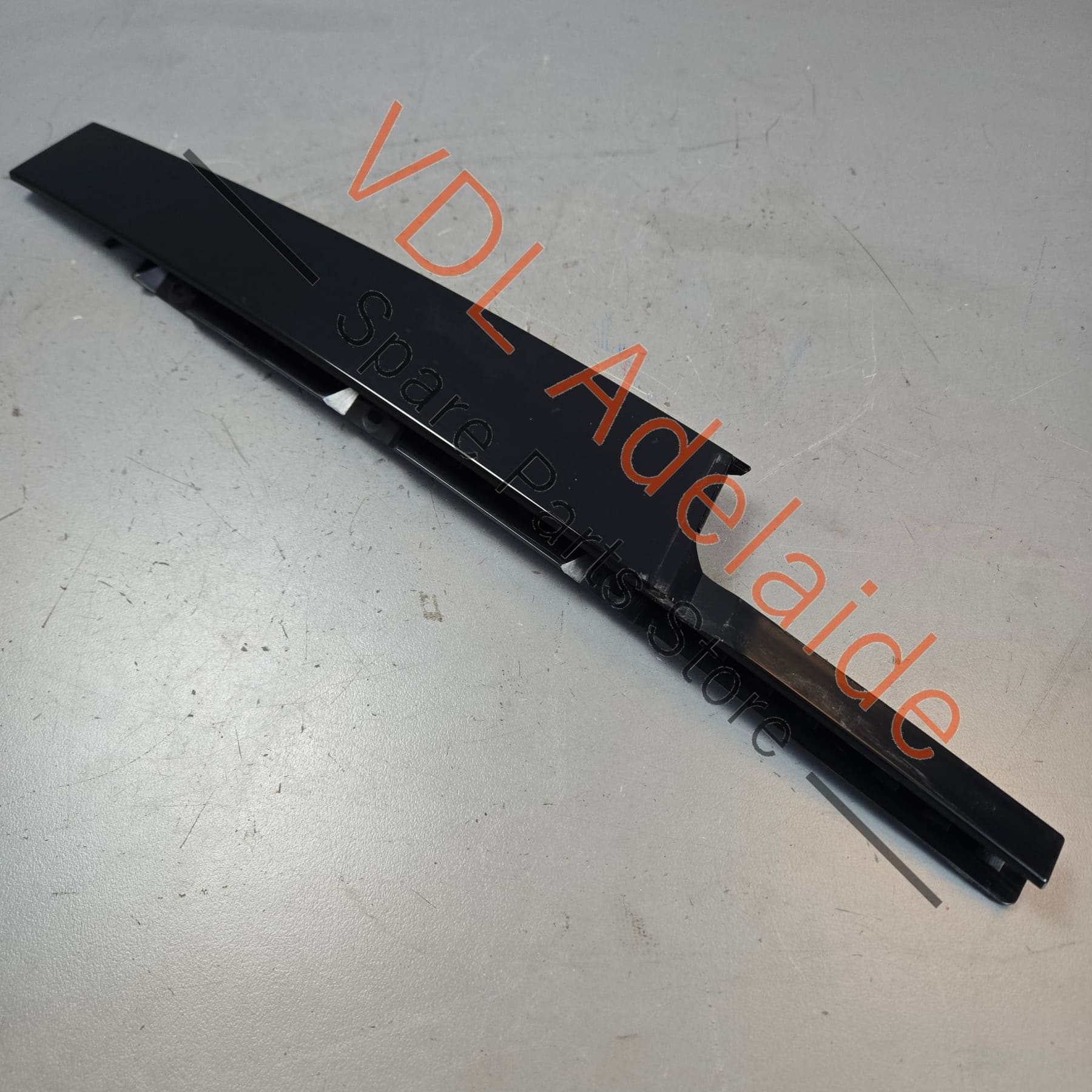 575837901 575837901B041   Cupra Ateca Front Left Door Exterior B Pillar Trim Gloss Black 575837901B 041