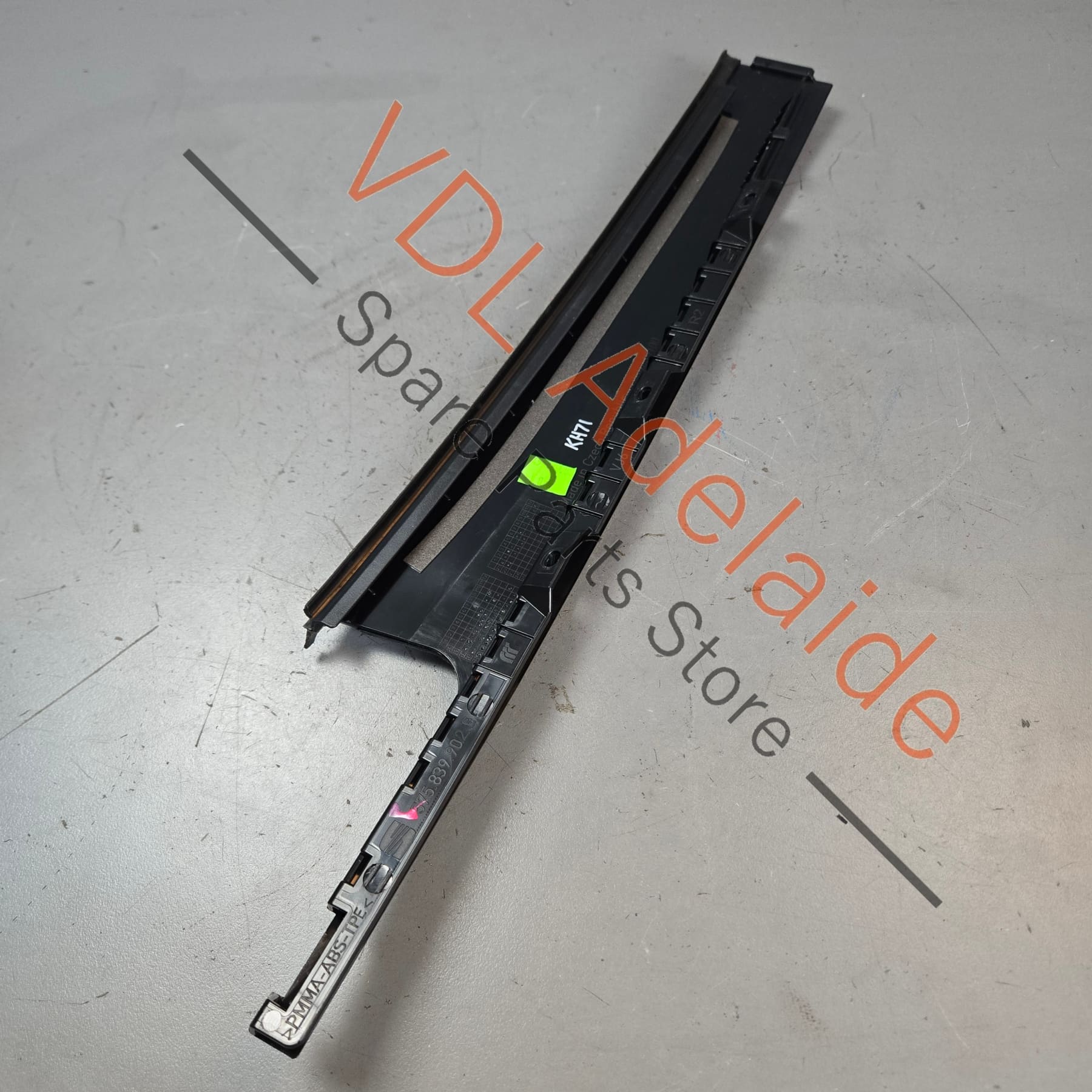 575839902 575839902B041   Cupra Ateca Rear Right Door Exterior B Pillar Trim Gloss Black 575839902B 041