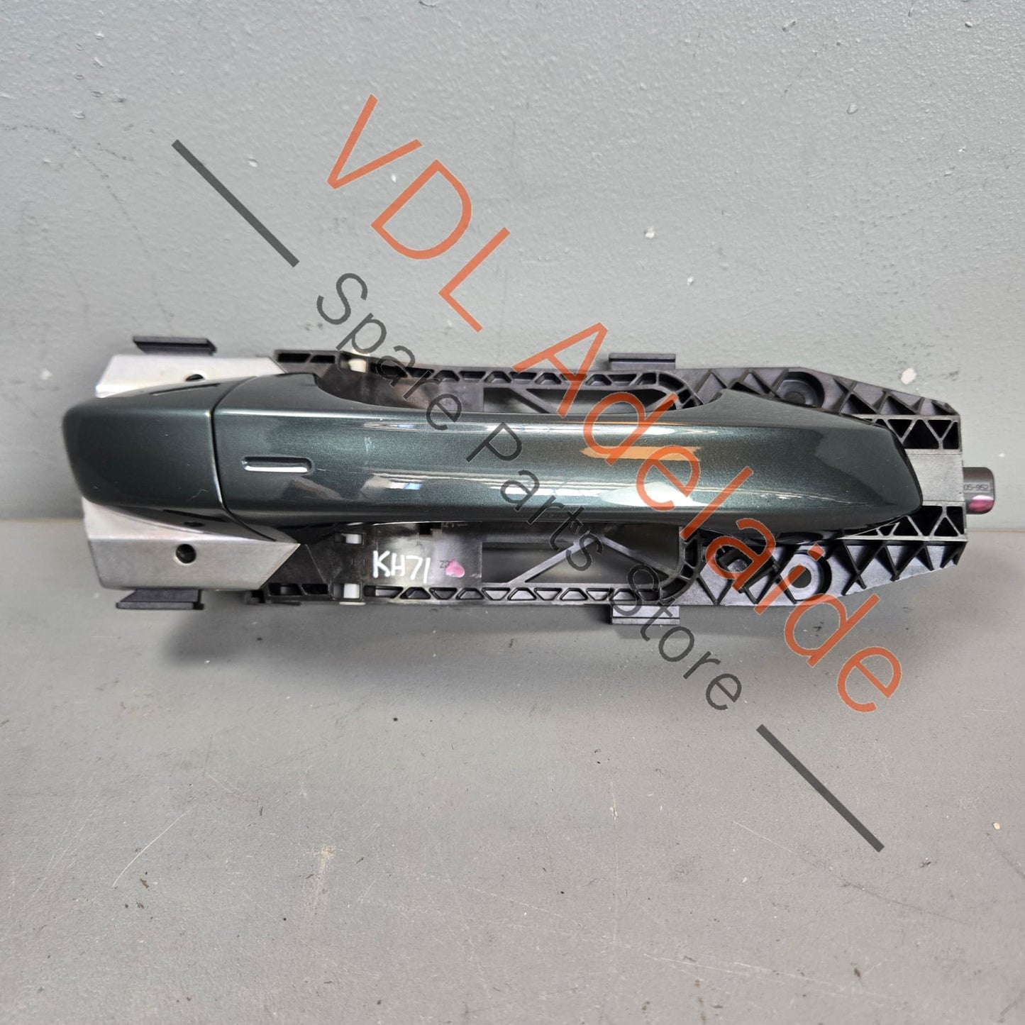 5G0837206RGRU 5G0837206R 5N0837885H  Cupra Ateca Right Front Exterior Door Handle for keyless entry 5G0837206R GRU 5N0837885H