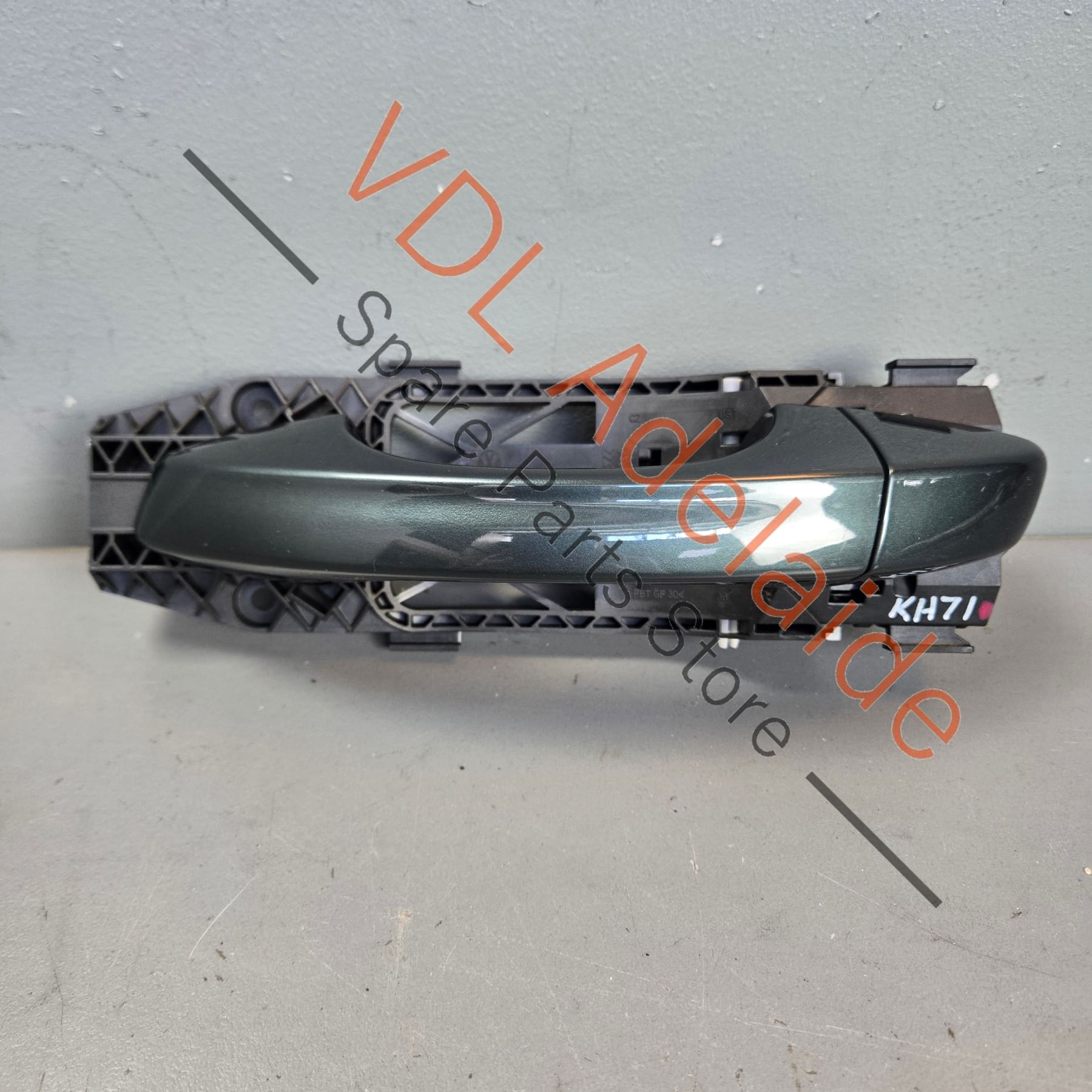 5G0837205NGRU 5G0837205N 5N0839885H  Cupra Ateca Left Exterior Door Handle without keyless entry 5G0837205N GRU 5N0839885H