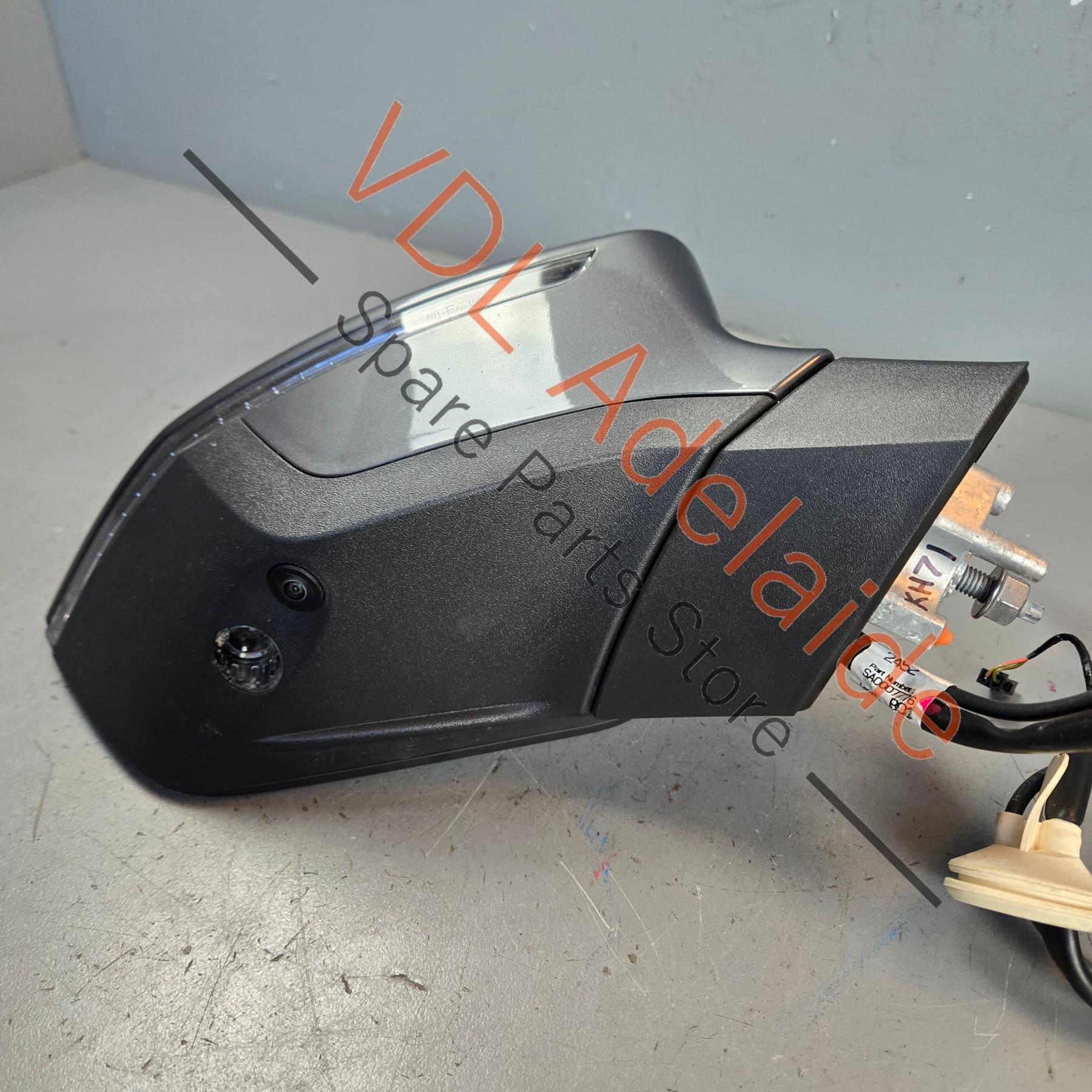 577857508CA9B9 575857522A 575857538FGRU 5Q0980546A Cupra Ateca Right Power Folding Exterior Mirror with Lane Assist & Camera Complete Assembly