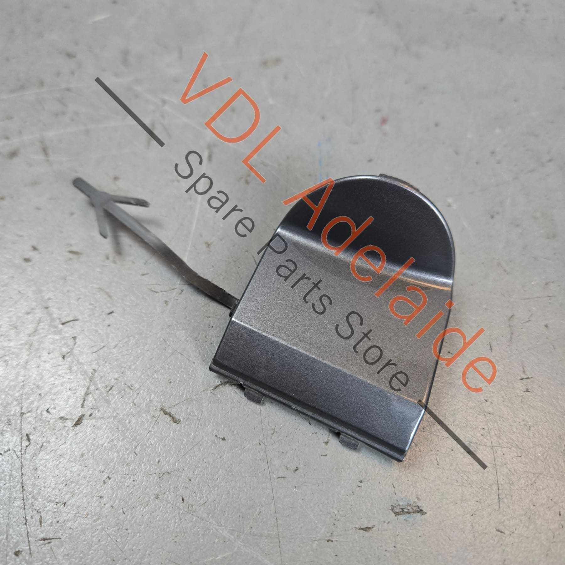 575807441B    Cupra Ateca Rear Bumper Tow Hook Eye Cover Cap Trim 575807441B  9DG