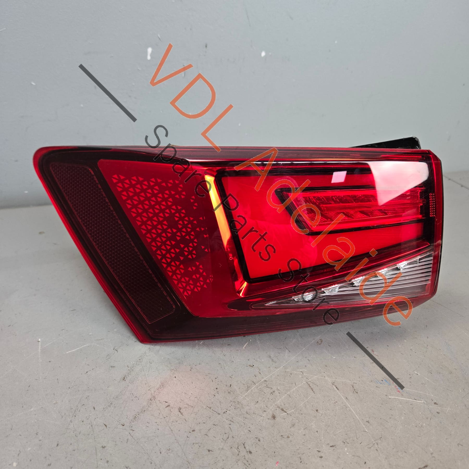 575945207E    Cupra Ateca Rear Left Outer LED Tail Light 575945207E