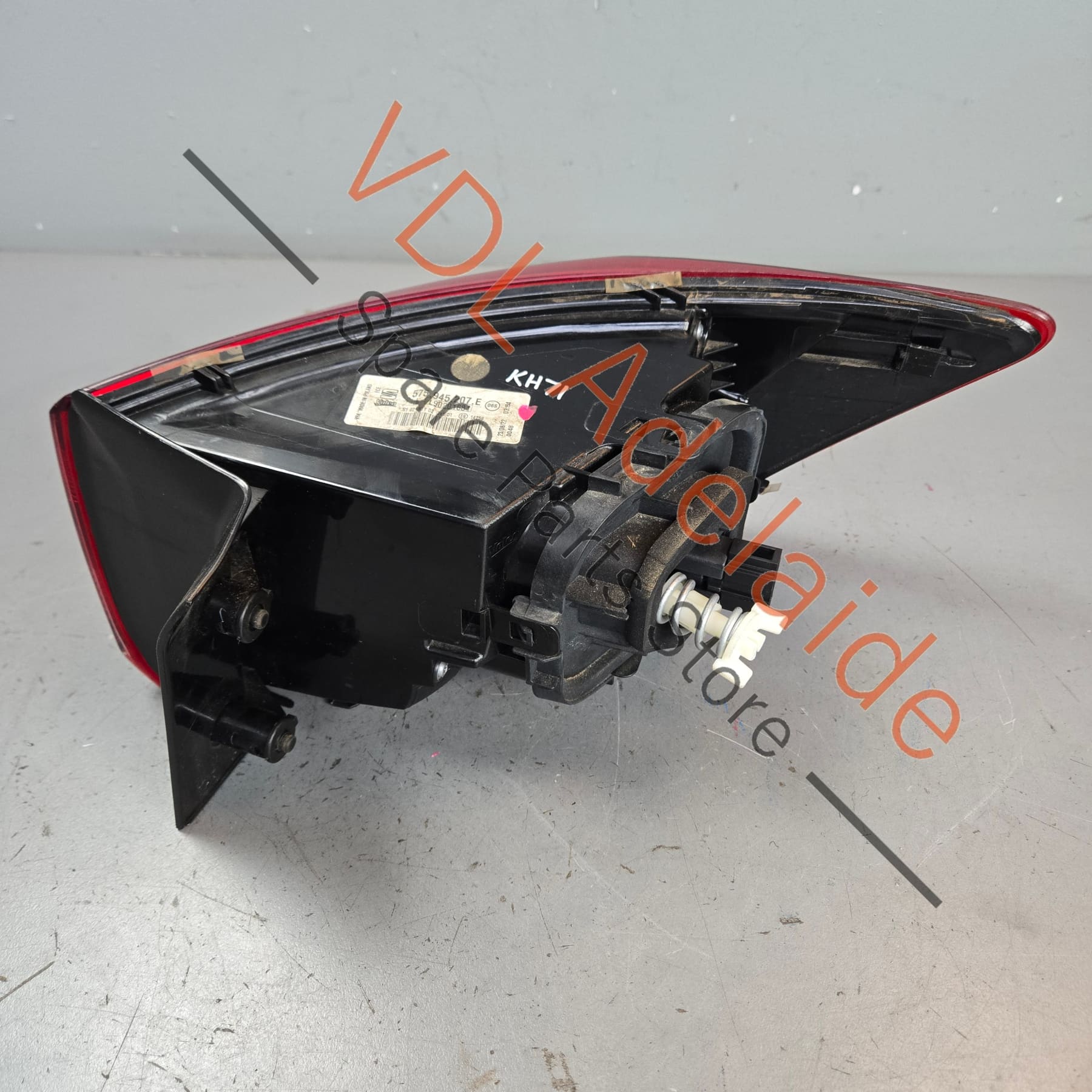575945207E    Cupra Ateca Rear Left Outer LED Tail Light 575945207E