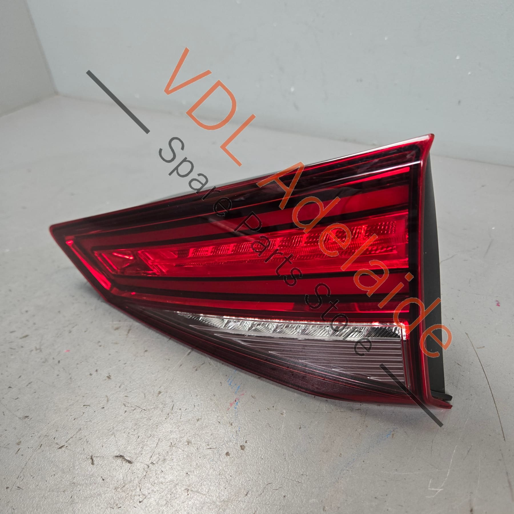 575945308G    Cupra Ateca Rear Right Inner LED Tail Light 575945308G