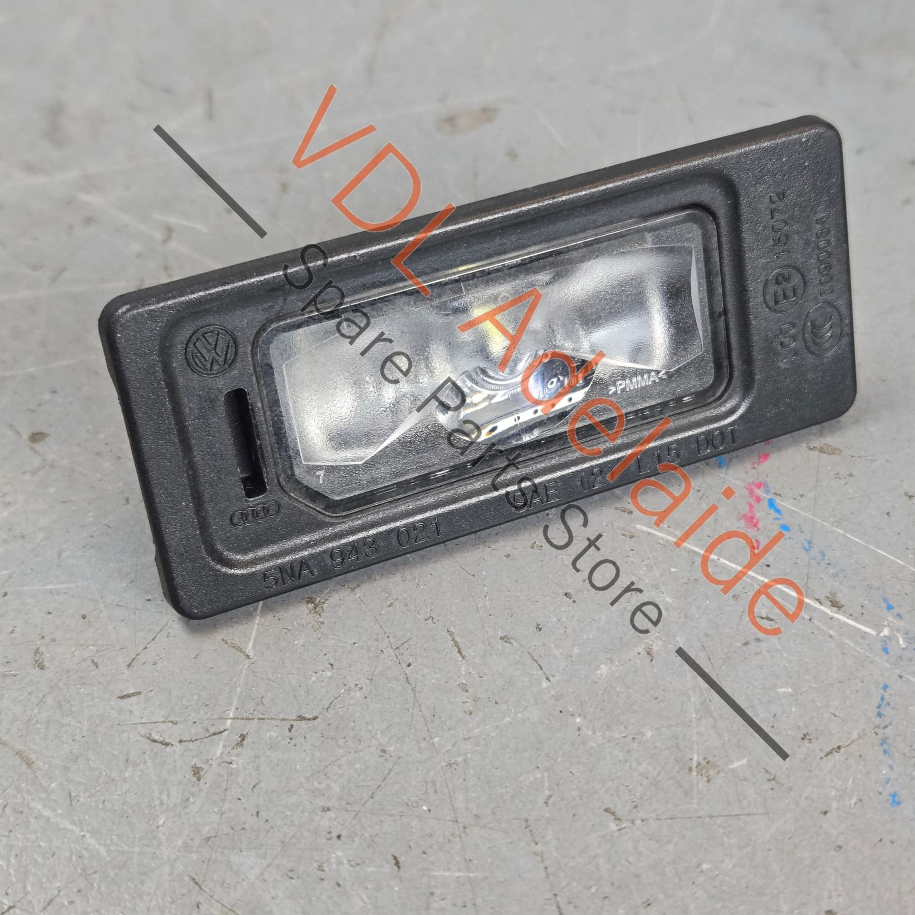 
5NA943021    Genuine Audi VW Cupra Porsche LED Licence Plate Number Plate Light 5NA943021