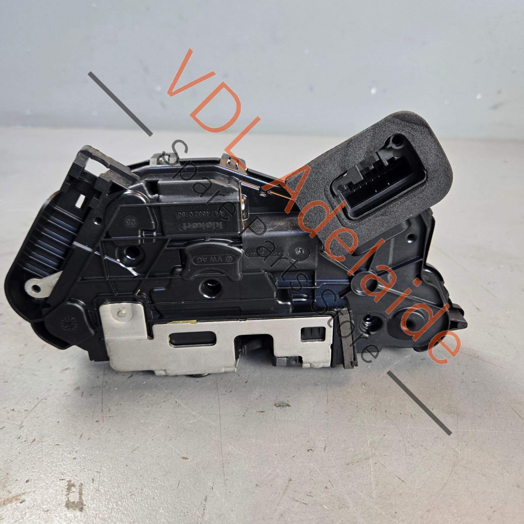 5TC837016E    Cupra Ateca Front Left Door Lock Mechanism for Keyless entry vehicles 5TC837016E