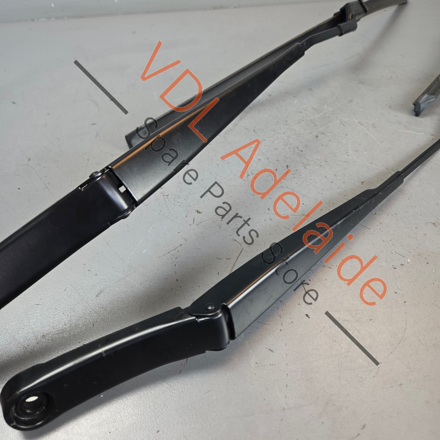 577955410A 577955409B   Cupra Ateca Windscreen Wiper Arms Left & Right Pair 577998002C 577955409B 577955410A