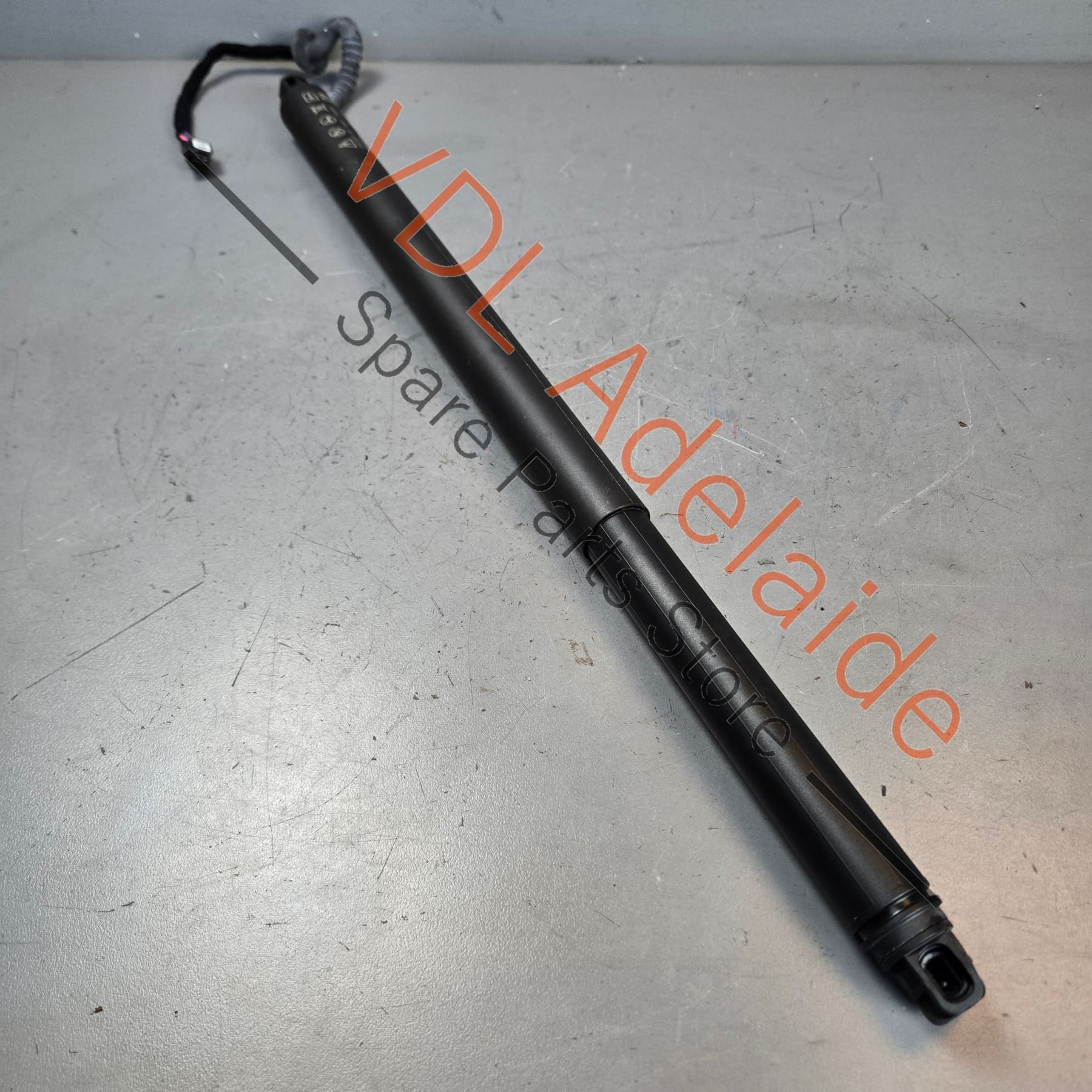 575827852G    Genuine Cupra Ateca Automatic Opening Tailgate Motor Boot Hatch Electric Lift Strut Right 575827852G