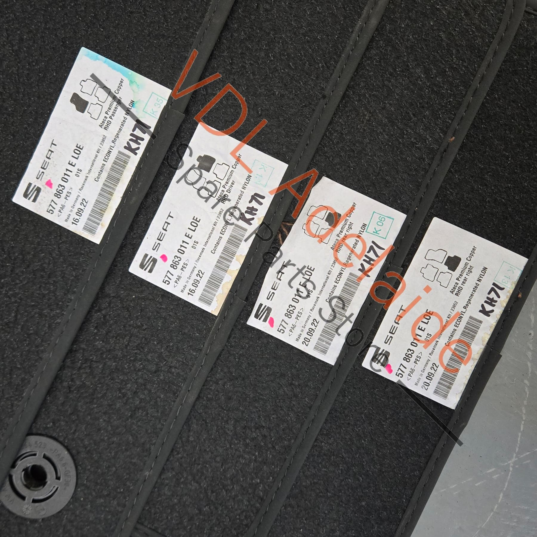 577863011EL0E 577863011E   Cupra Ateca VZX Set of Floor Mats Carpets Black Copper & Carbon