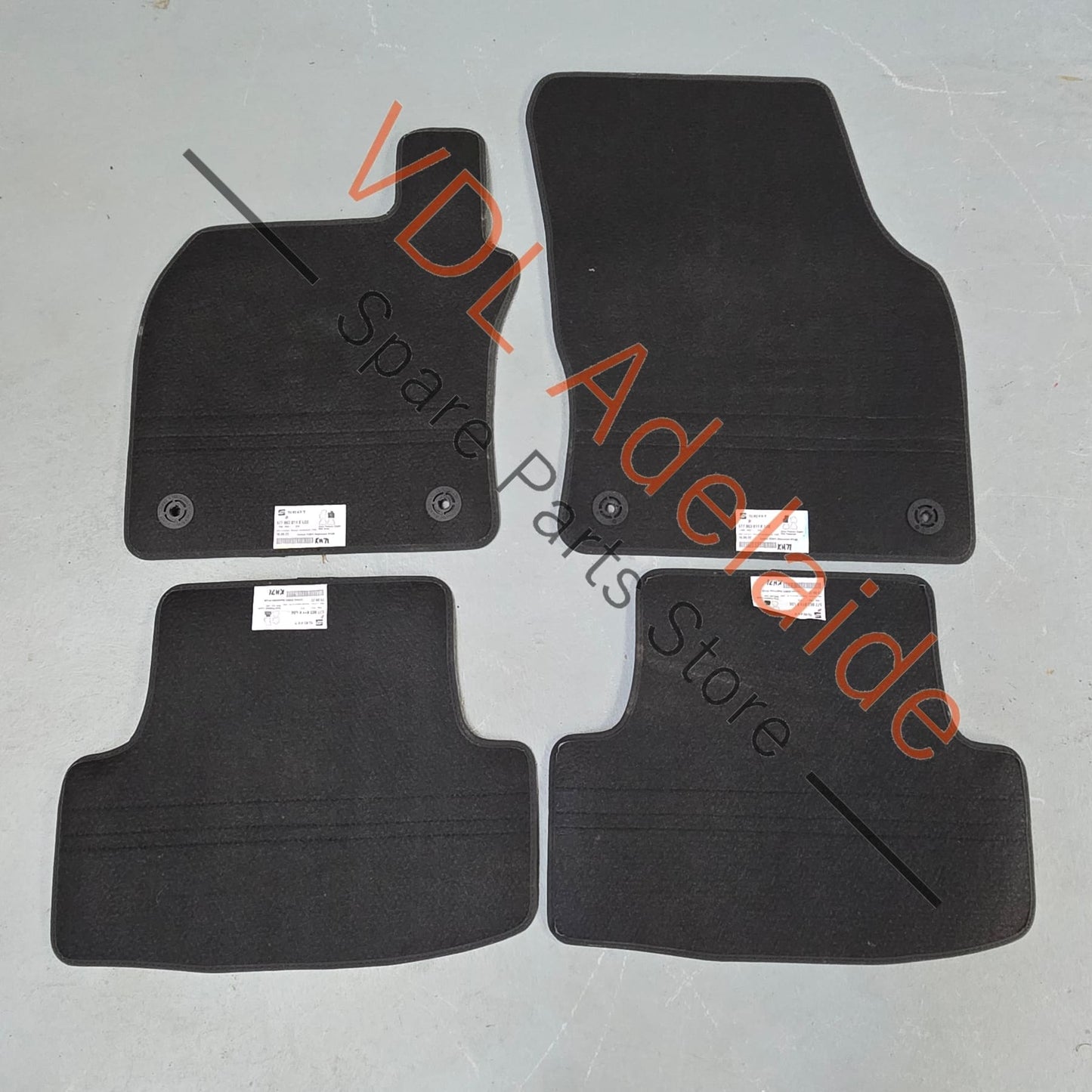 577863011EL0E 577863011E   Cupra Ateca VZX Set of Floor Mats Carpets Black Copper & Carbon