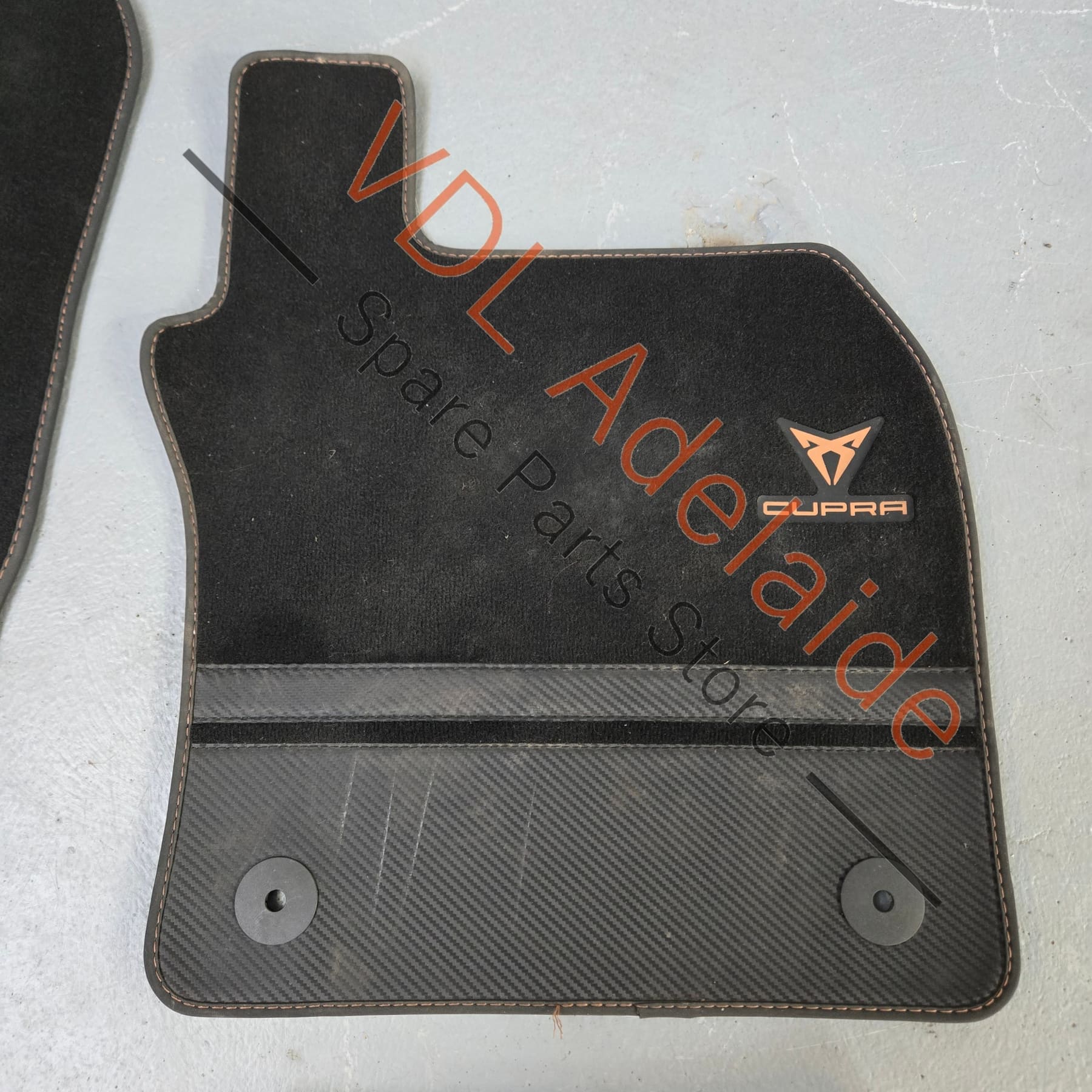 577863011EL0E 577863011E   Cupra Ateca VZX Set of Floor Mats Carpets Black Copper & Carbon