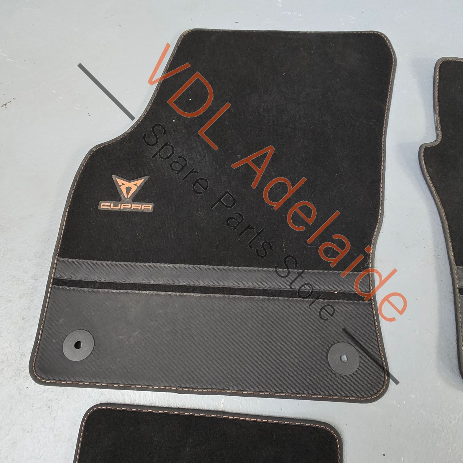 577863011EL0E 577863011E   Cupra Ateca VZX Set of Floor Mats Carpets Black Copper & Carbon