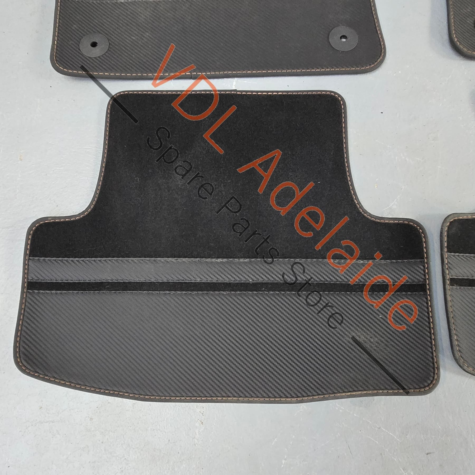 577863011EL0E 577863011E   Cupra Ateca VZX Set of Floor Mats Carpets Black Copper & Carbon