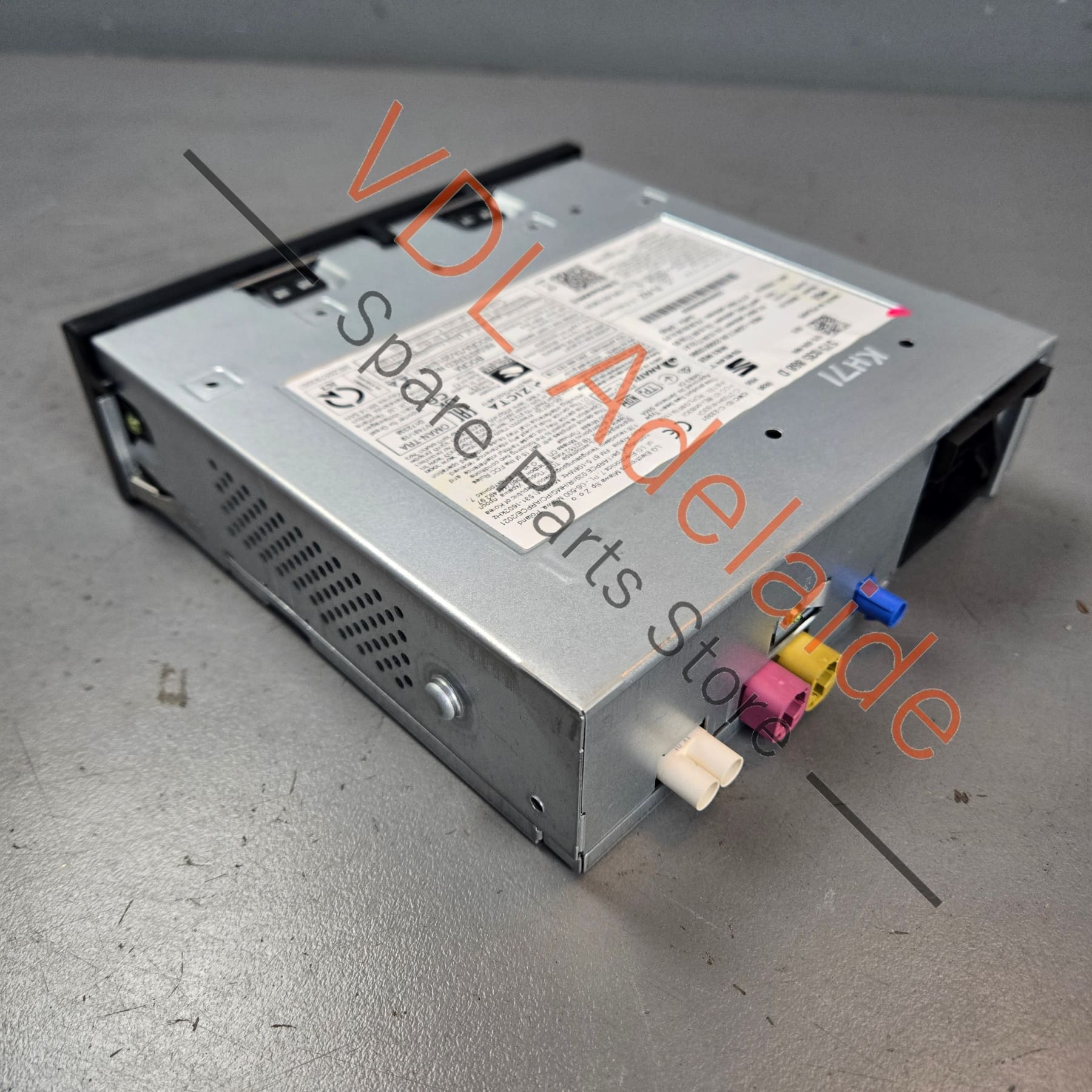 575035868E 575035868F 575035868C  Cupra Ateca Central Computer for MIB3 Navigation Nav 575035868E 575035868F 575035868C