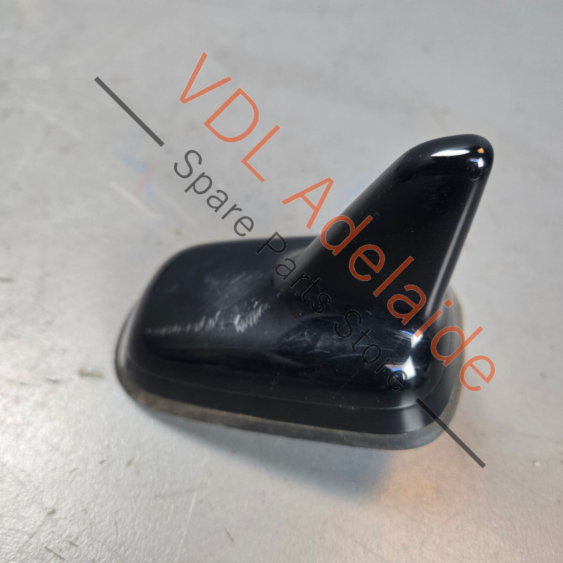 5Q0035507AH    Cupra Volkswagen Audi Roof Mounted Shark Fin Antenna 5Q0035507AH