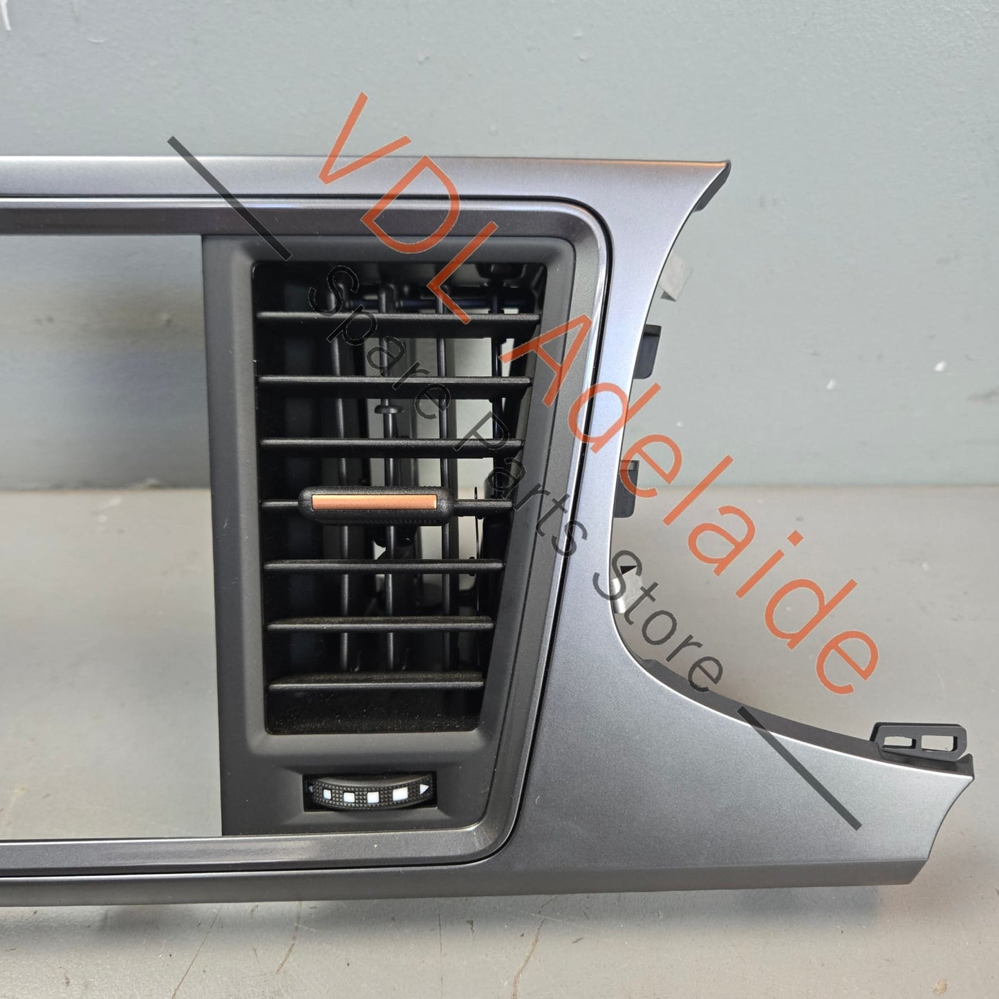 577820951A 577820951AZKY   Cupra Ateca Centre Dashboard Air Vent & Cover Trim Interior 577820951A  ZKY