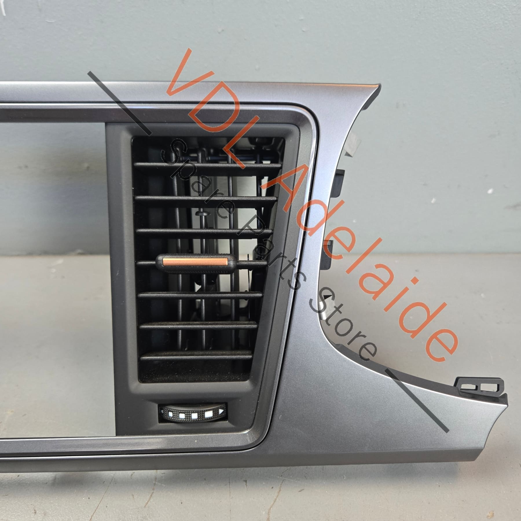 577820951A 577820951AZKY   Cupra Ateca Centre Dashboard Air Vent & Cover Trim Interior 577820951A  ZKY