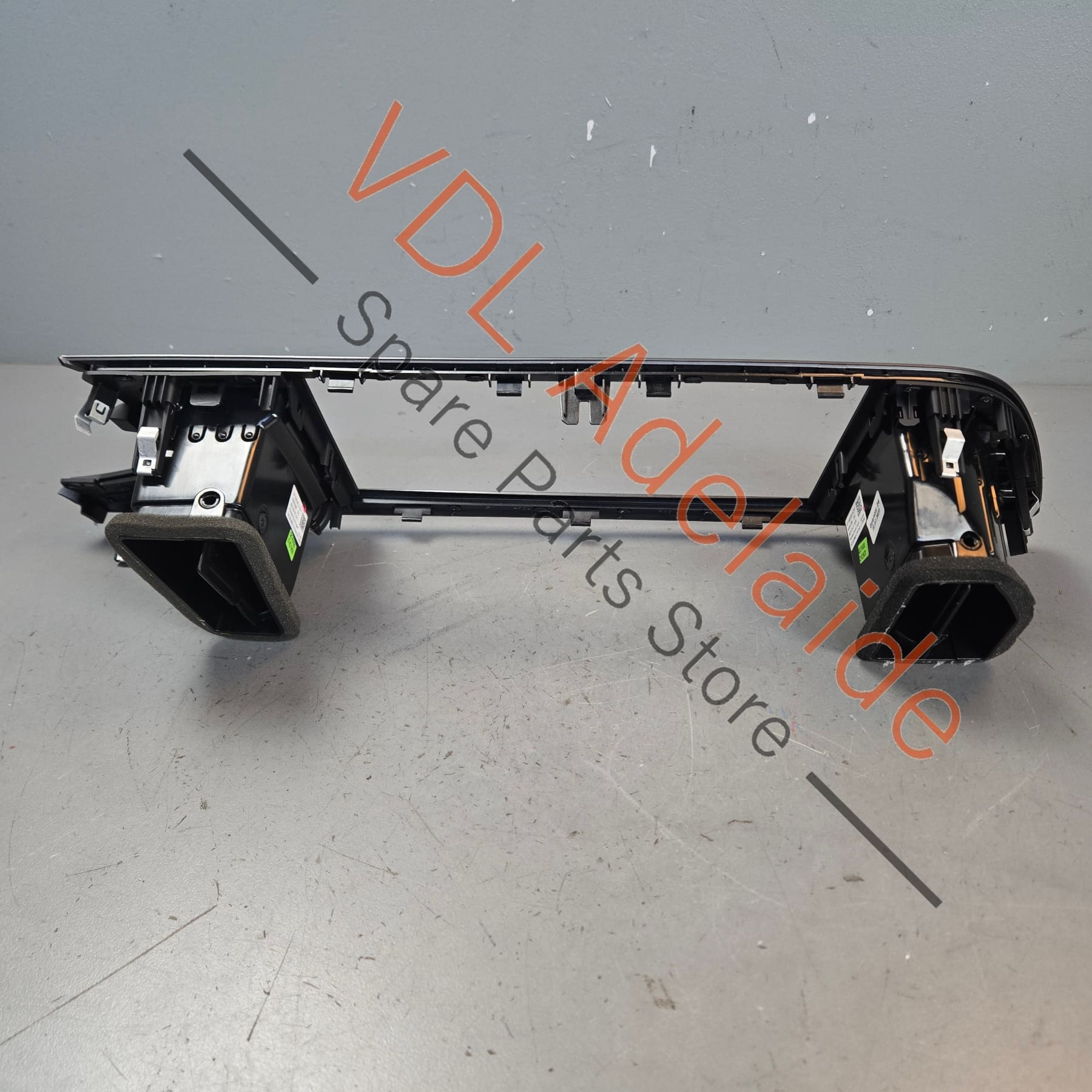 577820951A 577820951AZKY   Cupra Ateca Centre Dashboard Air Vent & Cover Trim Interior 577820951A  ZKY