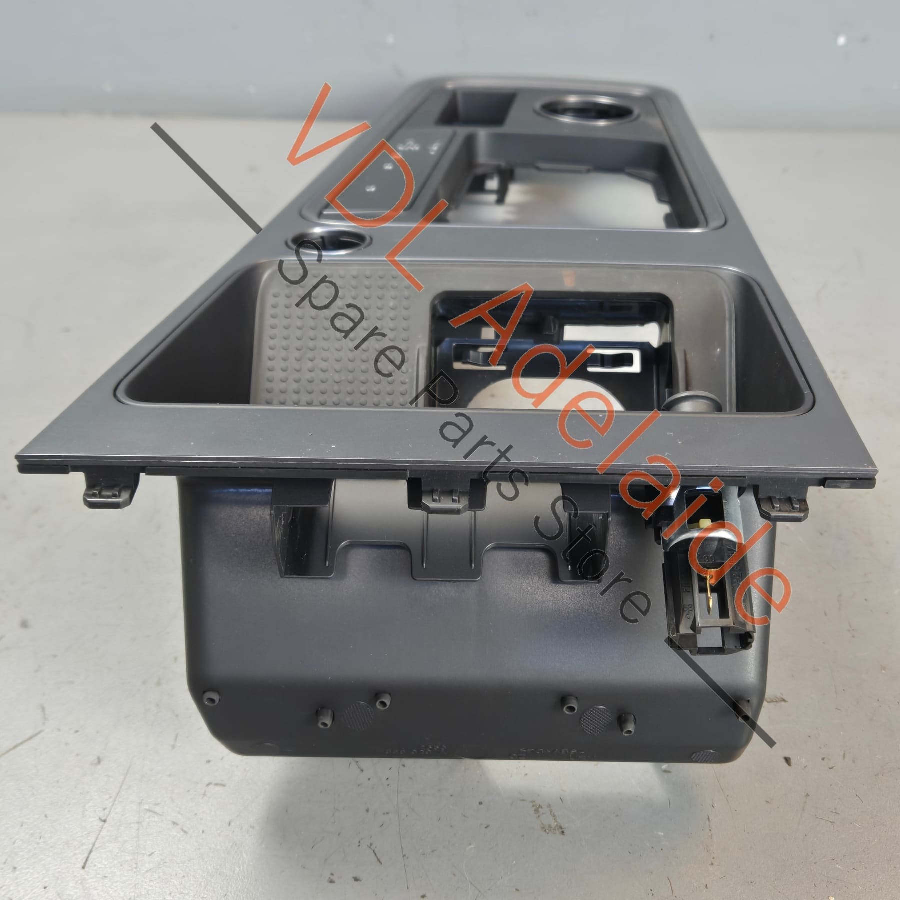 577863350B 577863283CM   Cupra Ateca Centre Console Shifter Surround Trim Silver 577863283CM 577863350B 577863279 9DG