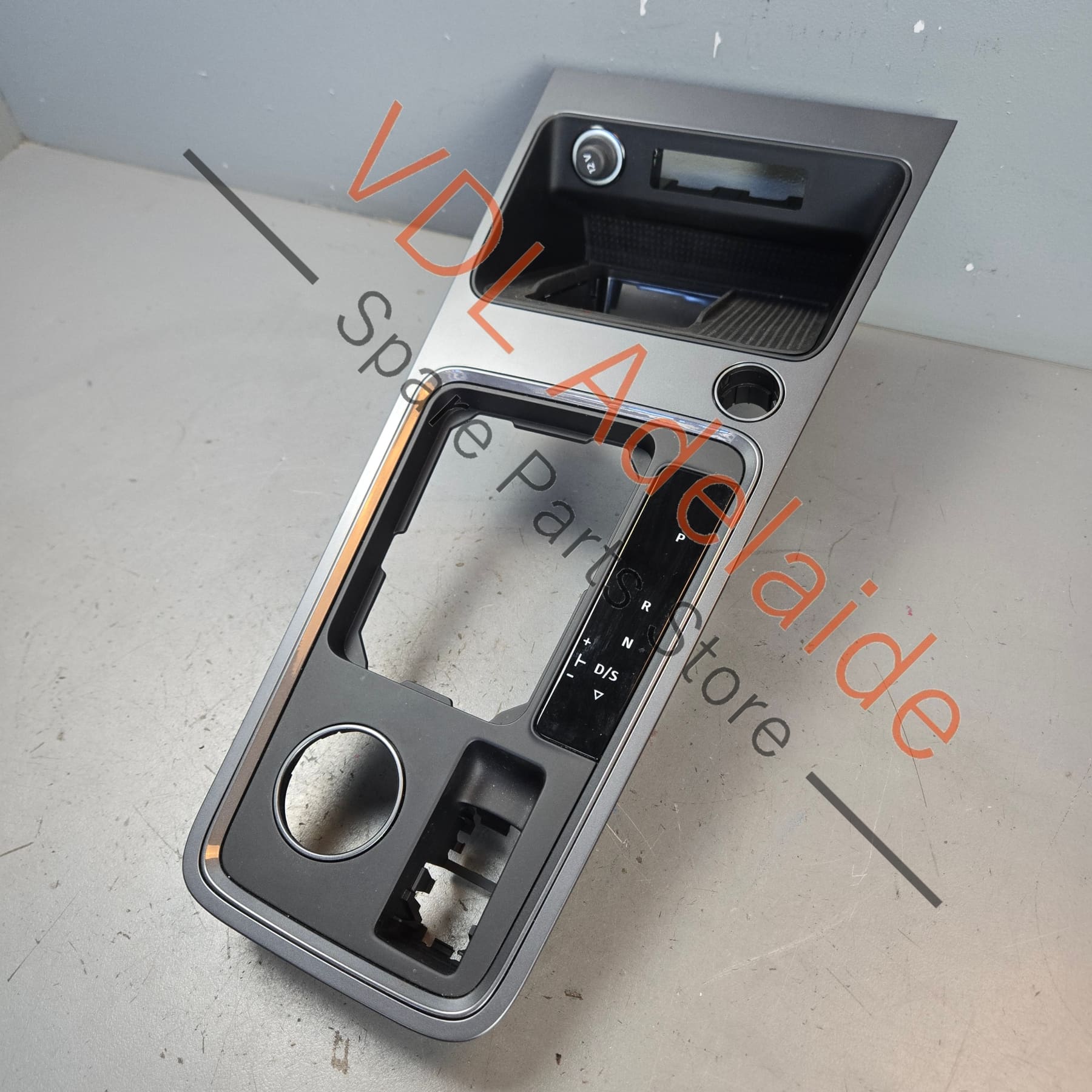 577863350B 577863283CM   Cupra Ateca Centre Console Shifter Surround Trim Silver 577863283CM 577863350B 577863279 9DG