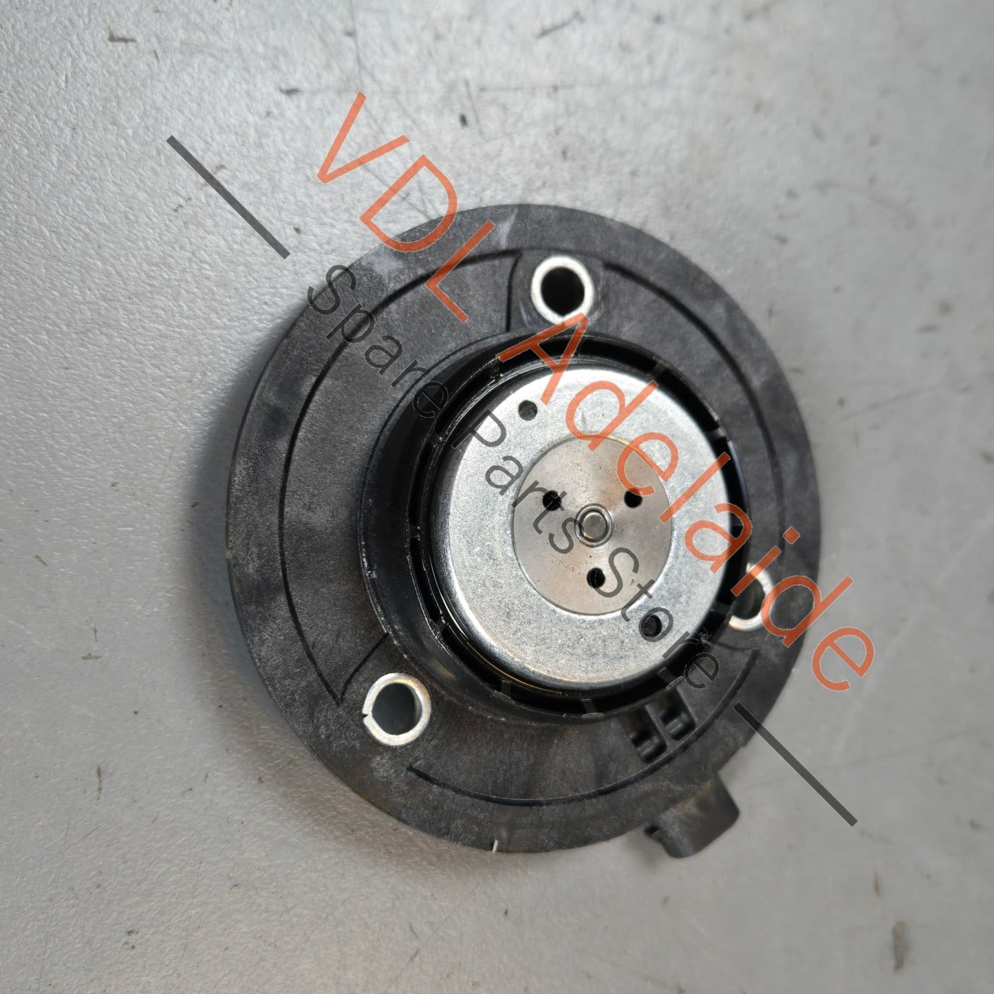 06Q109259B    Audi VW Camshaft Magnet Solenoid 06Q109259B