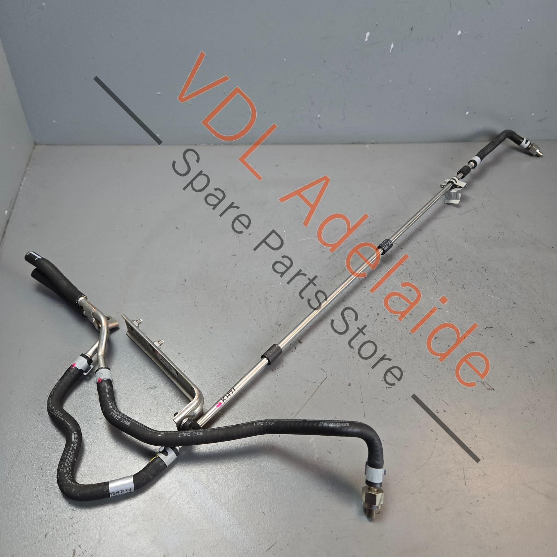 5WA131553B    VW Exhaust Control Line Pipe 5WA131553B